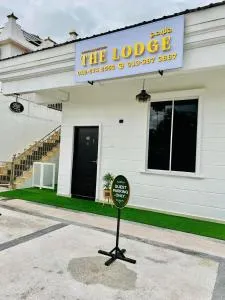 The Lodge - Kuala Kerai