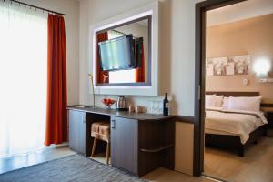 Family Room (2 Adults + 2 Children) room in Hotel La Riva