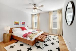 The Oakley - Near Lake Fayetteville