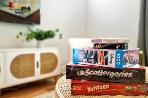 The Oakley - Near Lake Fayetteville