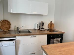 Grand Studio centre ville, gare et plage à pied