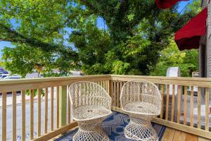 The Wildflower- Monthly Rental - Walk Everywhere