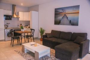 Bark Luxury Apartments @The Signature
