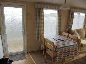Sealands Salisbury SL 6 Berth Central heated FREE WiFi