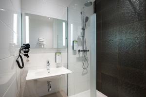 Hotels Kyriad Prestige Saint-Malo : photos des chambres