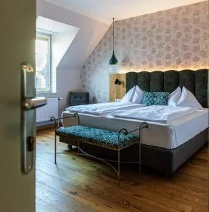 邮政餐厅酒店 - 多瑙河畔埃默斯多夫