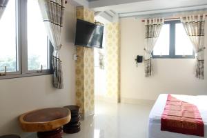 Khách Sạn The Second