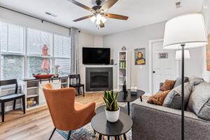 Sunny Retreat: Pool & Beach Near Condo - 4hvězdičkové hotely ve městě Wilmington