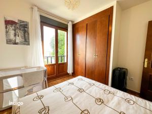 Bright 3 Bedroom Corner Townhouse Las Lomas BAU001