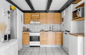 Stunning Home In Fårevejle With Kitchen