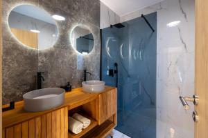 Luxury Villa Olivetum with Heated Pool, Sea View & Sauna - Okrug Gornji