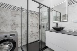 Modern Apartment Close to the Beach in Gdańsk by Noclegi Renters