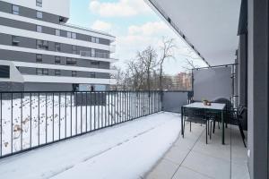Luxury Apartment near the City Center of Cracow by Renters Prestige