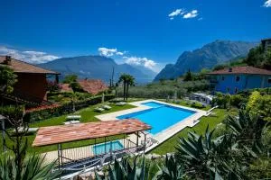 Residence Christina Due Laghi - Happy Rentals - Mandrea