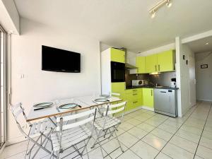 Appartement T2+Cabine à Carnac, Balcon Sud, Proche Plages, 4 Pers. - FR-1-377-29