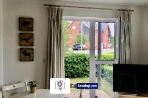 Garden Apartment near New Forest By Your Stay Solutions Short Lets & Serviced Accommodation Southampton With Free Wi-Fi