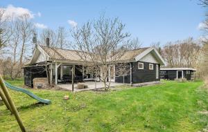 Awesome Home In Hals With Wifi