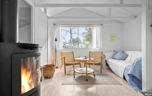 Nice Home In Store Fuglede With Wifi