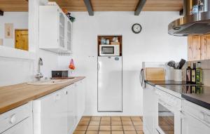 5 Bedroom Gorgeous Home In Thyholm