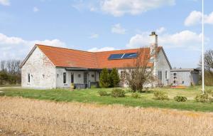 5 Bedroom Gorgeous Home In Thyholm