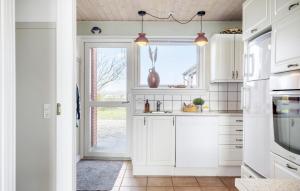 Three-Bedroom Holiday Home In Hurup Thy