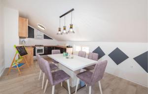 Amazing Apartment In Maslenica