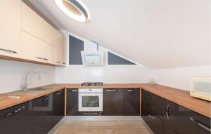 Amazing Apartment In Maslenica 