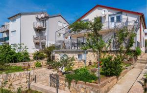 Amazing Apartment In Maslenica