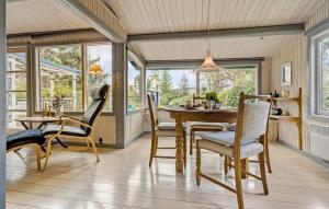 2 Bedroom Pet Friendly Home In Køge