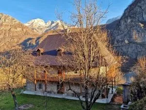 Guesthouse Prebibaj - Bajram Curri