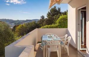 2 Bedroom Awesome Apartment In Rab 