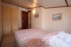Belle villa de vacances climatisée, residence TAMARIS avec accès payant pour piscines-animations, wifi, 2 chambres, 4 à 6 couchages PORTIRAGNES PLAGE LRTAMH7