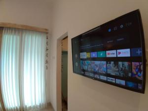 Uma Menuh Surf House