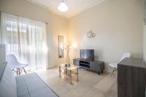 Neos Kosmos metro st 1 bedrm 3 pers flat by MPS