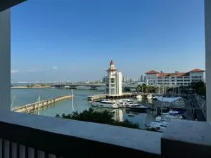 2Beds Seaview Waterfront Straits Quay w/Free Carpark And Bathub - Bagan Jermal