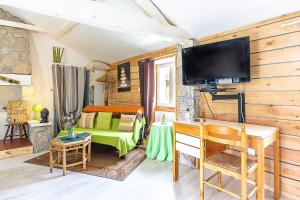 New - Gite Angelina piscine et spa