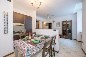 Casa Azzurra 150mt From Lake - Happy Rentals