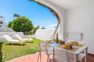 Garden Relax with Heated Pool Views FC15