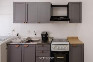 Apt quadra mar, centro de BC próx atrações EAL0704