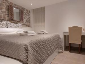 2024 Newly Renovated Apt-5 min Walk to Split Old Town 