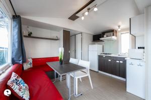 Campings Camping Les Violettes : photos des chambres