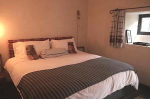 Creatively converted barn in accessible rural spot