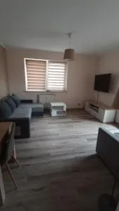 Odkryta Warszawa! - prywatne mieszkanie, samodzielne zameldowanie, private studio balcony, free wifi, smart tv 55", parking, self check in - Warsaw North - Sadowa