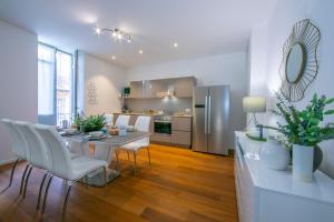 Star of Lugano - Happy Rentals