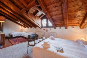 Le Meublé between City Center & Skiing - Happy Rentals