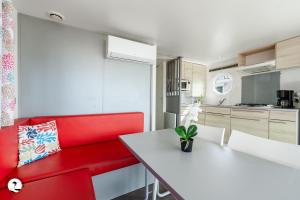 Campings Camping Les Violettes : photos des chambres