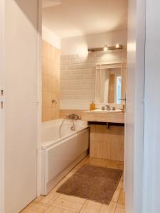 Appartements Triangle d'or : Appartement 3 Chambres