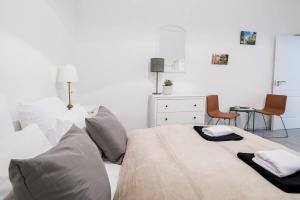 Central brand new and modern apartment