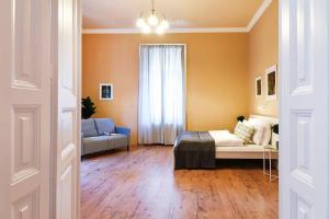 Very central very spacious new home