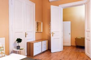 Very central very spacious new home